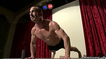 Shemale jury anal fucks bodybuilder
